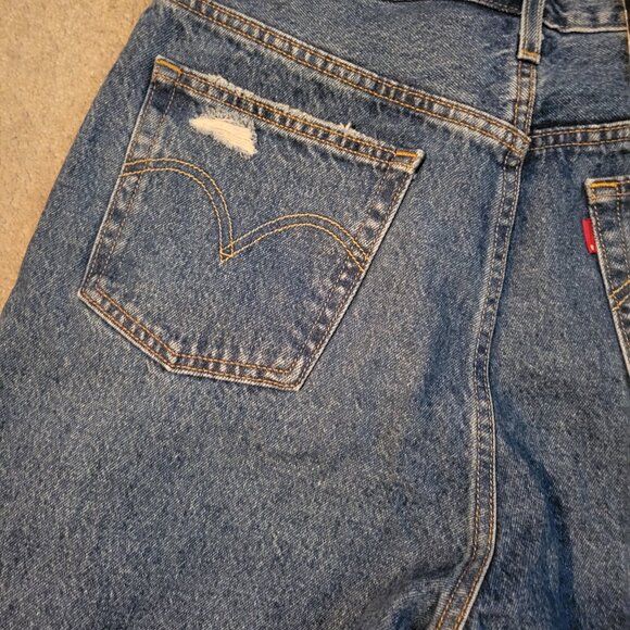 Levi’s 501 Original Cropped High Rise Distressed Jeans Unisex Size 32x28 - Picture 11 of 16